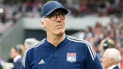 لوران بلان يرحل رسميا عن تدريب ليون الفرنسي 