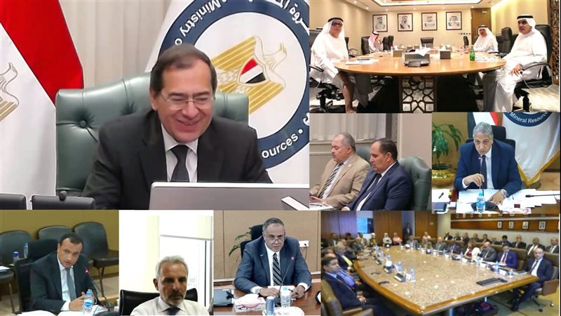 الملا خلال انعقاد