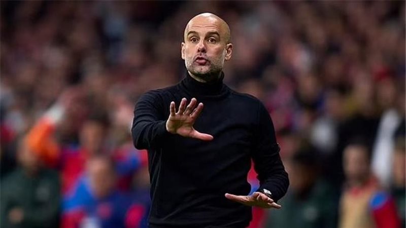 جوارديولا مدرب مانشستر