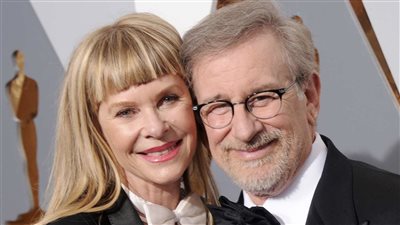 ستيفن سبيلبرج وزوجته يتبرعان بـ 1.5 مليون دولار لإضراب هووليود