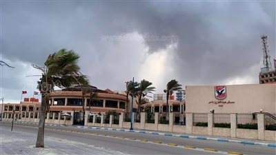 مرسى مطروح تحذر المصطافين من سباحة بالشواطئ المفتوحة بسبب العاصفة دانيال (صور)