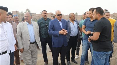محافظ الجيزة يتفقد مراحل عمل محور منشأة البكاري (صور)