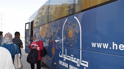 جامعة حلوان تنظم قافلة طبية لمنطقه زهور 15 مايو للكشف على المواطنين 