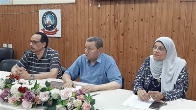 وكيل تعليم دمياط يجتمع بموجهي العموم لبحث الاستعدادات النهائية لبداية العام الدراسي