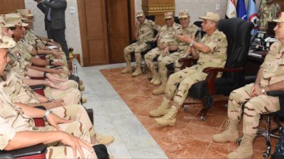 الفريق محمد زكي يشهد المرحلة الرئيسية لمشروع مراكز القيادة التعبوى للجيش الثانى الميدانى