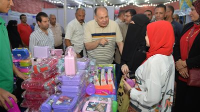 محافظ أسيوط يفتتح معرض الأسر المنتجة والمشروعات الصغيرة بجمعية الشبان المسلمين