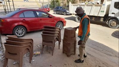 جهاز مدينة القاهرة الجديدة يشن حملة لإزالة الإشغالات على حرم الطرق والمحاور الرئيسية 