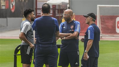 السوبر الأفريقي، كولر يطمئن على خالد عبد الفتاح قبل المران