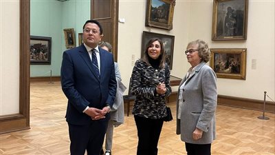 وزيرة الثقافة تشهد ختام عام التبادل الإنساني المصري الروسي وتزور متحف الدولة (صور)