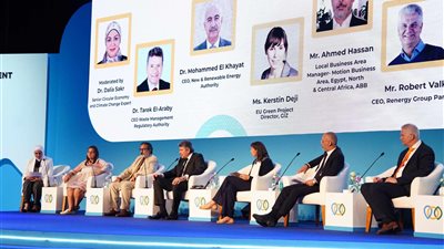 رئيس جهاز المخلفات يستعرض الفرص الاستثمارية الواعدة للمستثمرين 