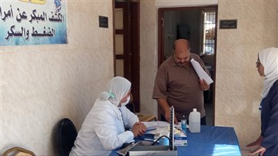 علاج 307 مواطنين خلال قافلة طبية مجانية بالتل الكبير في الإسماعيلية (صور) 