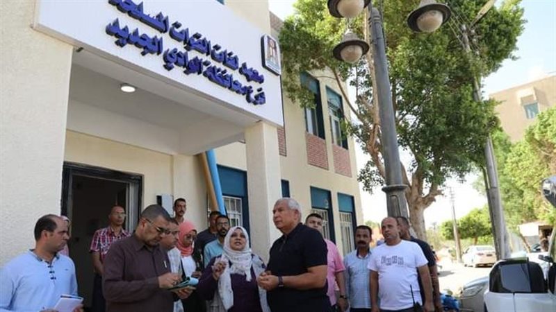جولة محافظ الوادى