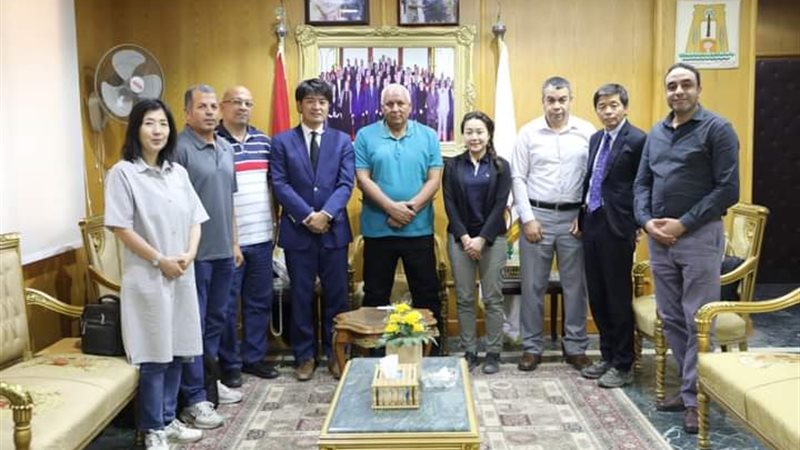 الزملوط والوفد الياباني،
