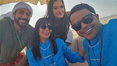 3 صور ترصد كواليس فيلم الجواهرجي لـ هنيدي ومنى زكي، وهذا موعد طرحه بالسينمات