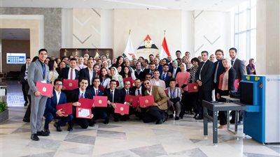 معلومات الوزراء يكرم طلاب الجامعات وشباب الخريجين بعد انتهاء فترة تدريبهم 