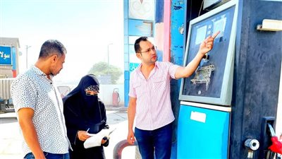 غلق وتشميع طلمبة بمحطة تمويل سيارات وضبط مخبز بحملات تموينية بالبحيرة (صور)