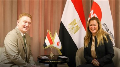 المدير التنفيذي للمجلس الأمريكي الأعلى لاعتماد التعليم المستمر يزور الوطنية للتدريب