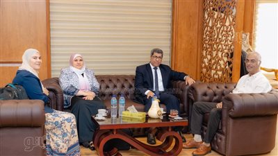 رئيس جامعة بورسعيد يستقبل وفدا من مركز المعلومات ودعم اتخاذ القرار (صور)
