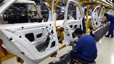 صناعة السيارات الأكثر عرضة للخطر بعد قرارات ترامب والشركات الألمانية تعلن بدء خسائر أرباحها