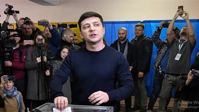 صحيفة فرنسية: هناك ضغوط غربية على أوكرانيا لإجراء الانتخابات رغم الحرب