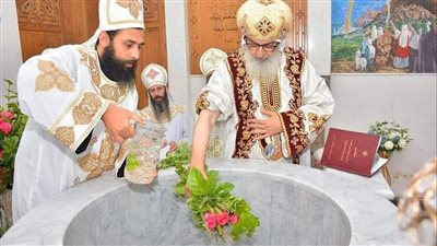 الأنبا مقار يدشن معموديتين بالشرقية والعاشر من رمضان