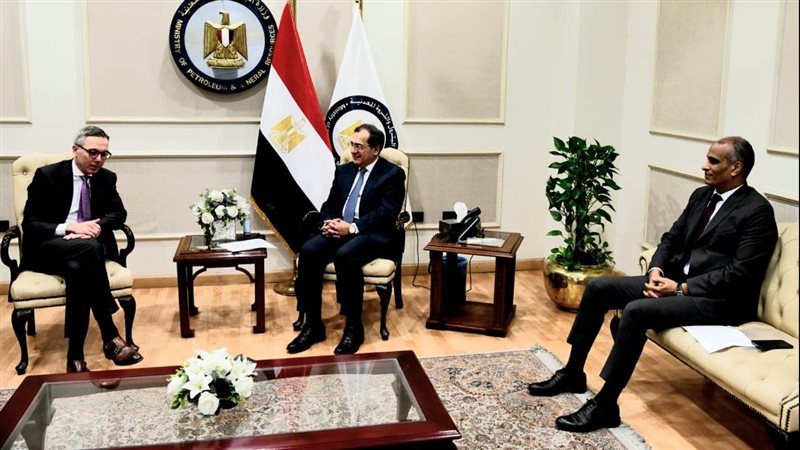 وزير البترول،فيتو