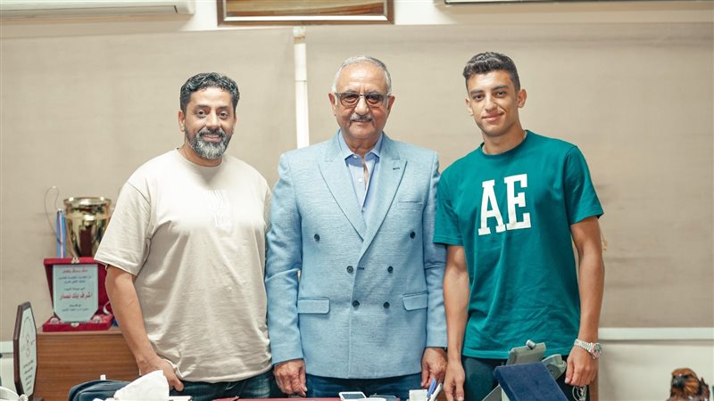 احمد النادري، فيتو