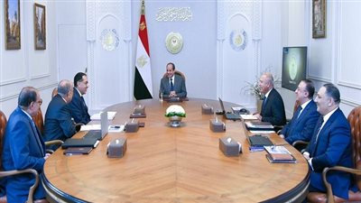 آخر مستجدات تطوير شبكة الموانئ والطرق الرئيسية، السيسي يكلف بربطها بوسائل النقل الحديثة