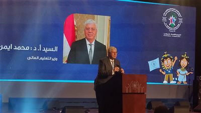 وزير التعليم العالي يوجه رسالة للشباب: البلد محتاجة لكم وأنتم اللي هيتبني عليكم المستقبل