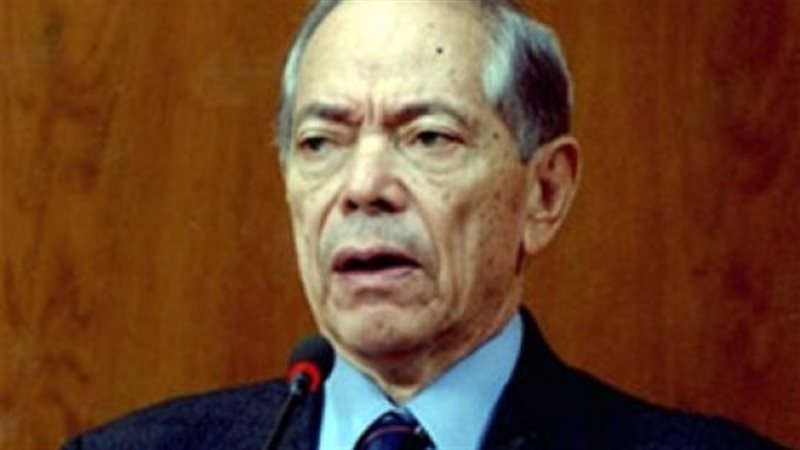الدكتور أسامة الباز،