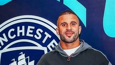 المدافع الانجليزي والكر يجدد تعاقده مع مانشستر سيتي لمدة 3 مواسم 