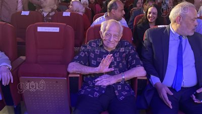 رشوان توفيق وسميرة عبد العزيز ومنال سلامة في افتتاح مهرجان مسرح الهواة (صور)