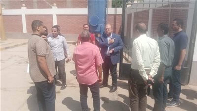 نائب محافظ الجيزة يتفقد مشروع محطة رفع الصرف بقرية منيل شيحة (صور)
