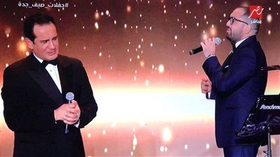 رسالة مؤثرة لنجل محمد ثروت بعد غنائه بحفل جدة: كنت فاقد النطق والحركة وأول ما اتكلمت غنيت لأبويا