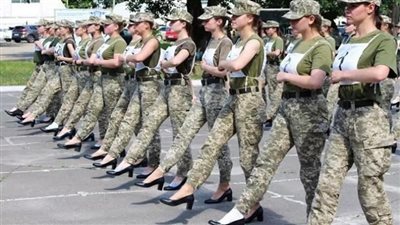 بعد الملابس، أحذية حسناوات أوكرانيا تثير أزمة على جبهة القتال، وهولندا تتدخل