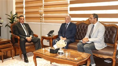 وزير التنمية المحلية يبحث التعاون مع رئيس هيئة تنمية الصعيد