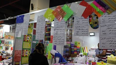 تبدأ من 1.5 جنيه، أسعار مستلزمات الدراسة داخل معرض أهلا مدارس (فيديو وصور)