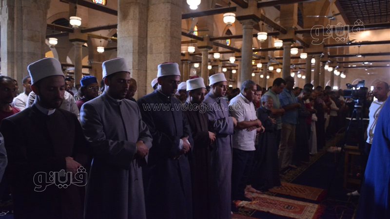 أداء صلاة الغائب،