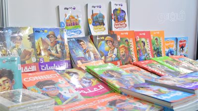 معرض أهلا مدارس.. إقبال كبير للطلاب وأولياء الأمور.. أسعار الشنط تبدأ من 60 جنيها.. مستلزمات الدراسة في المتناول.. وخصم 15% على الكتب الخارجية (فيديو وصور)
