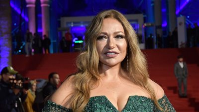 طلب من المخرج اليوناني كوستاس فيراس يخص ليلى علوي قبل حضوره مهرجان الإسكندرية السينمائي