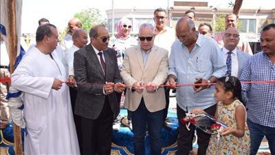 تخفيضات تصل لـ 30 %، محافظ الأقصر يفتتح معرض 