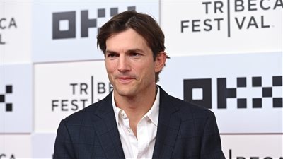 كواليس استقالة آشتون كوتشر من منصبه بمنظمة ثورن