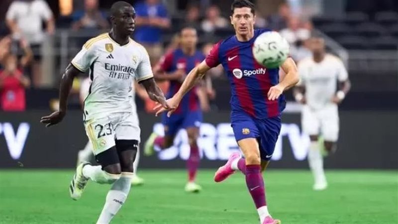  برشلونة يكتسح رويال