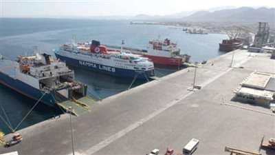 تداول 9 آلاف طن و528 شاحنة بضائع بموانئ البحر الأحمر