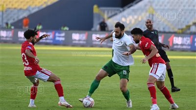 الأهلى أمام المصرى، 126 مباراة جمعت الفريقين بالدورى الممتاز