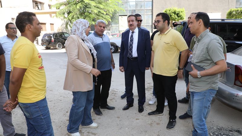 محافظ المنوفية خلال