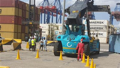 مبادرة 100 يوم صحة تشارك فى يوم السلامة العالمى بمديرية العمل ببورسعيد 