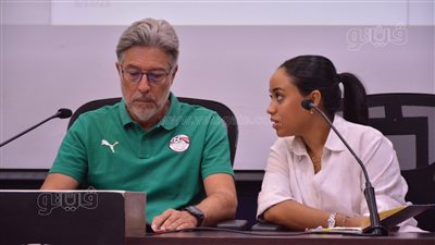 بيريرا منفعلا يرد على الهجوم عليه من الحكام 