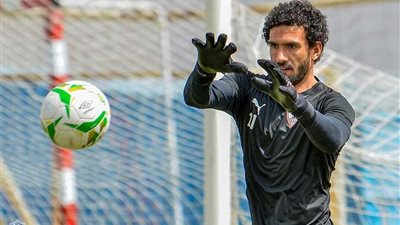 تدريبات تأهيلية لمحمد عواد للتعافي من الإصابة 