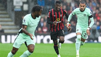 الدوري الإنجليزي، تعادل سلبي في الشوط الأول بين تشيلسي وبورنموث 